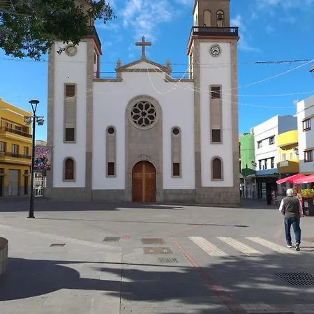 La Aldea De * San Nicolás